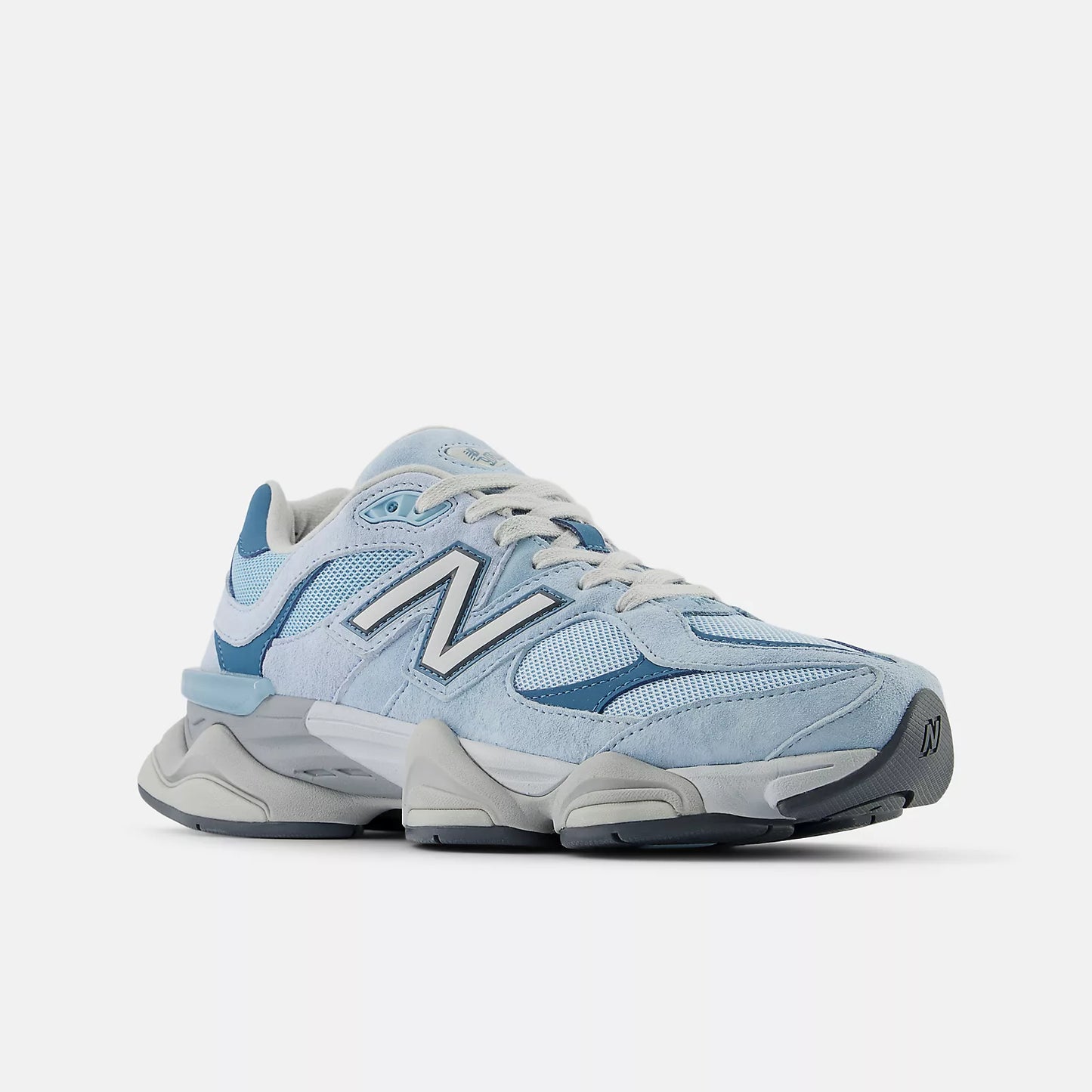 New Balance 9060 :  Chrome blue with light chrome blue and elemental blue